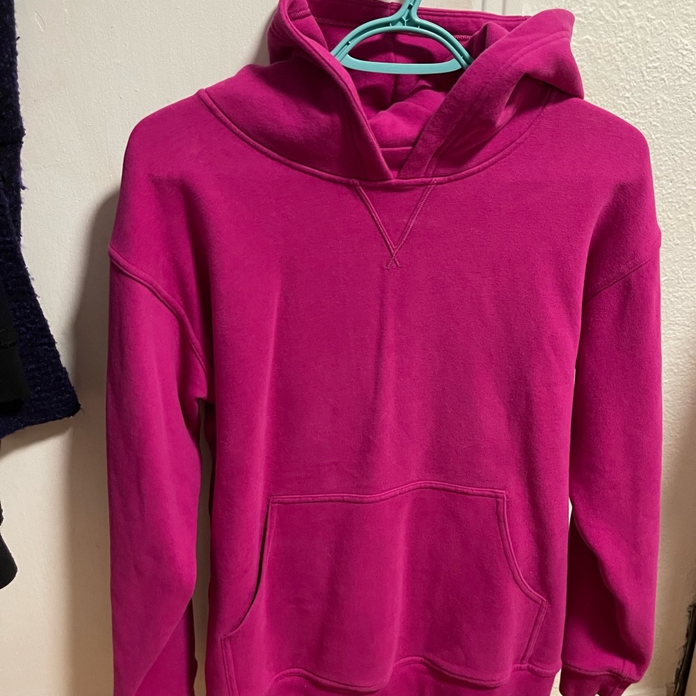 Very good condition. Size small. Lululemon.